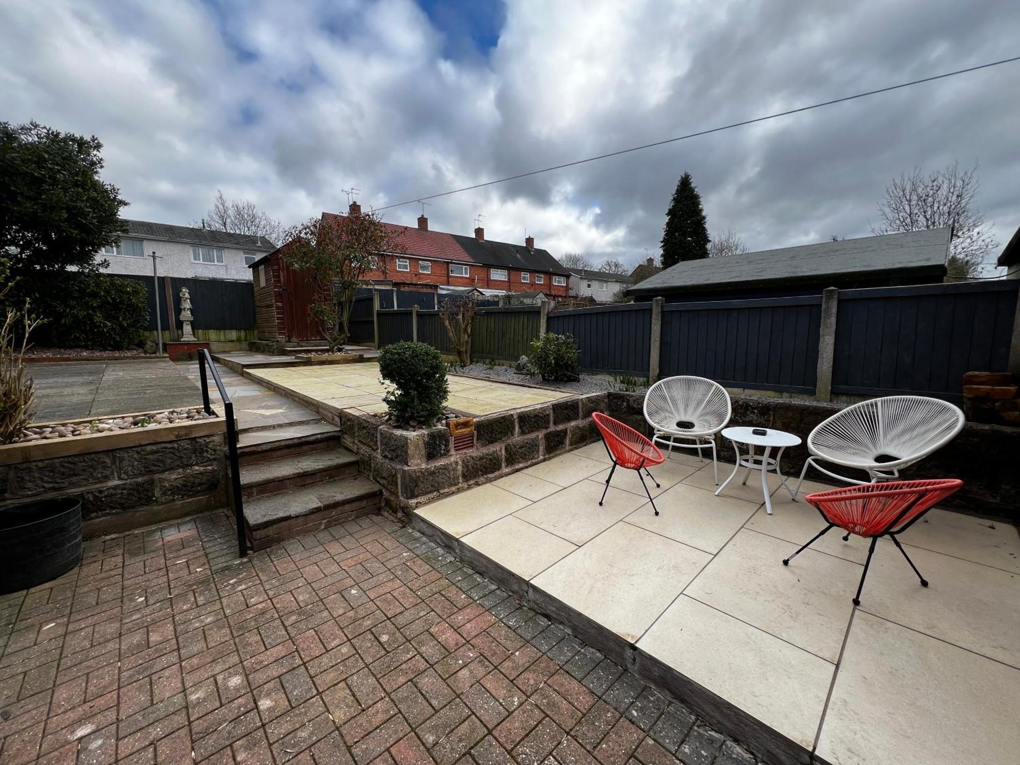 Springfield House- Near Newcastle Centre, Hospital And Keele University! Stoke-on-Trent