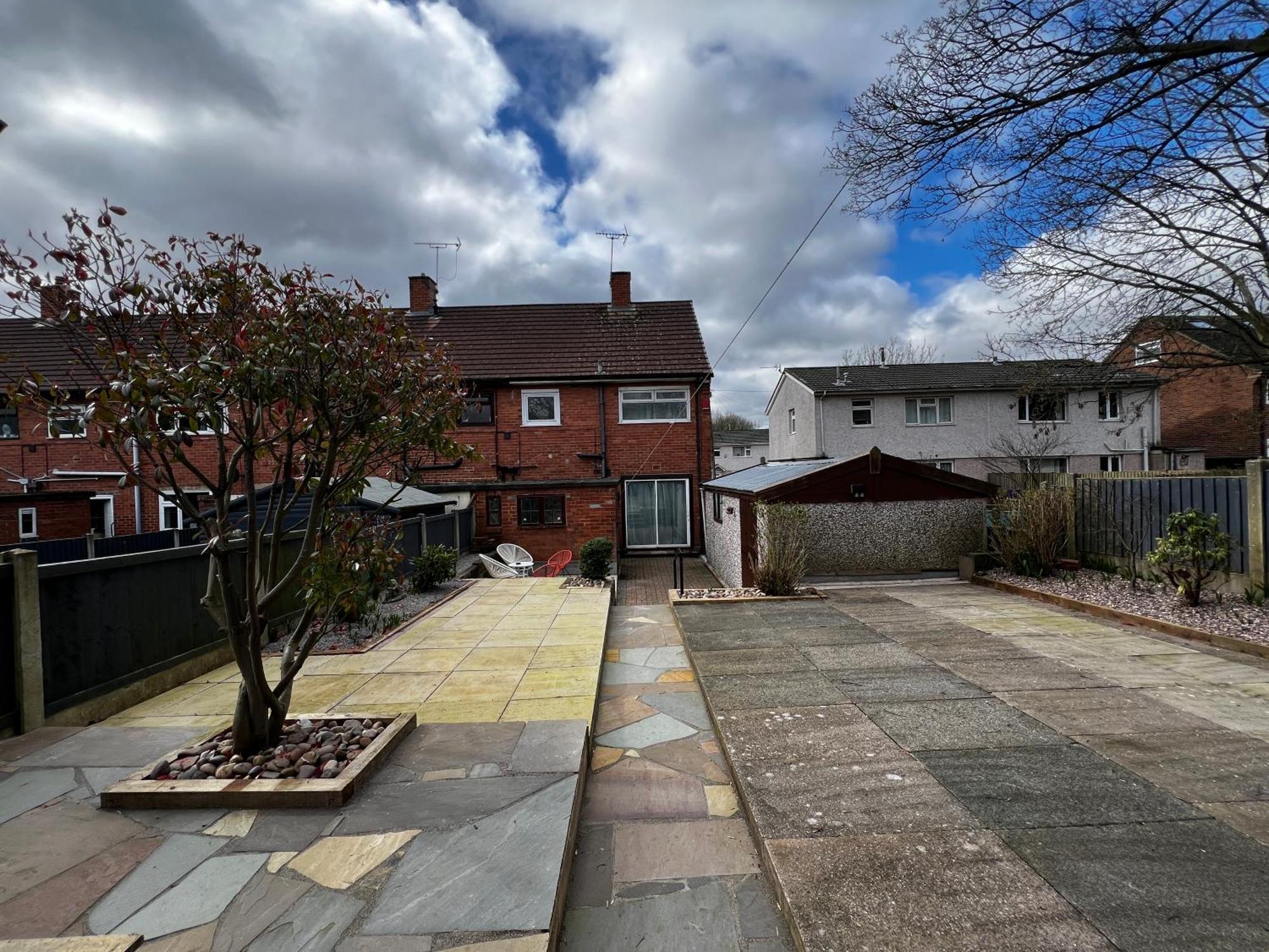 Springfield House- Near Newcastle Centre, Hospital And Keele University! Holiday home Stoke-on-Trent